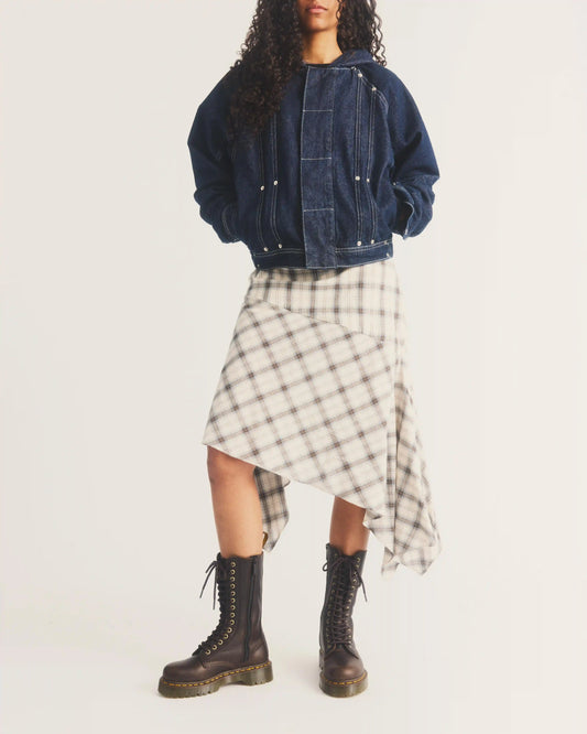 1B99 Bex 14 Eye Ambassador Leather Lace Up Boots